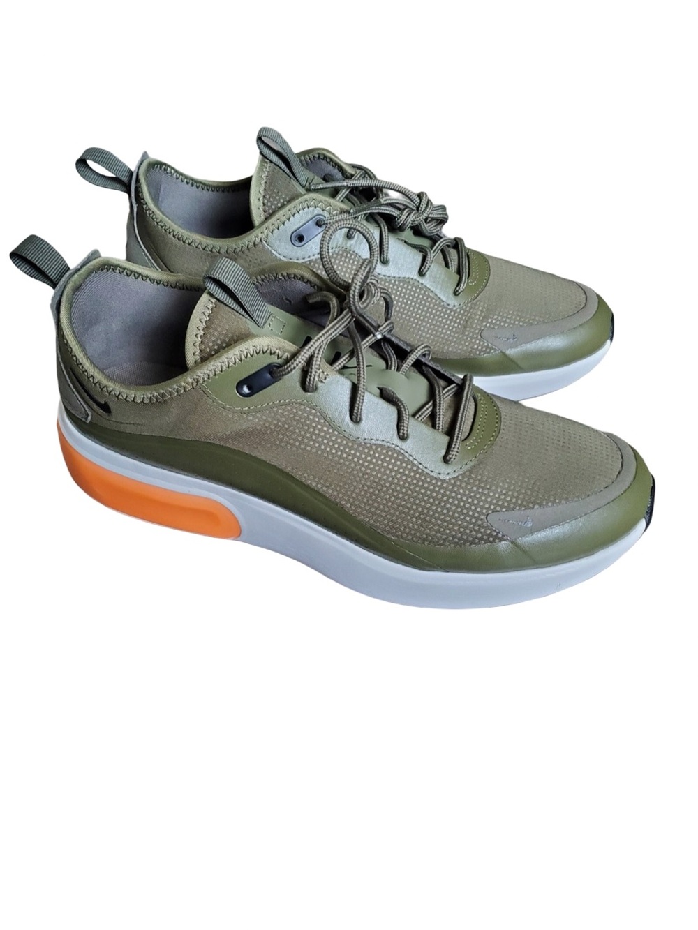 Nike Air Max Dia Medium Olive Green/black Running Sneakers Women’s Size 9.5